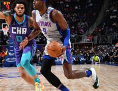 IM体育App下载-活塞主场大胜黄蜂，全队复出