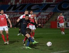 IM体育动画直播通道-包含巴西逆转乌拉圭，福登统治全场的词条