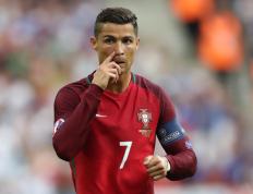 IM体育平台-从迷失到主宰，浓眉的自我救赎之战，上海力克广厦