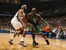 IM体育平台-新王加冕，辛纳率ATP总决赛碾压温网，网球权力版图正在重构