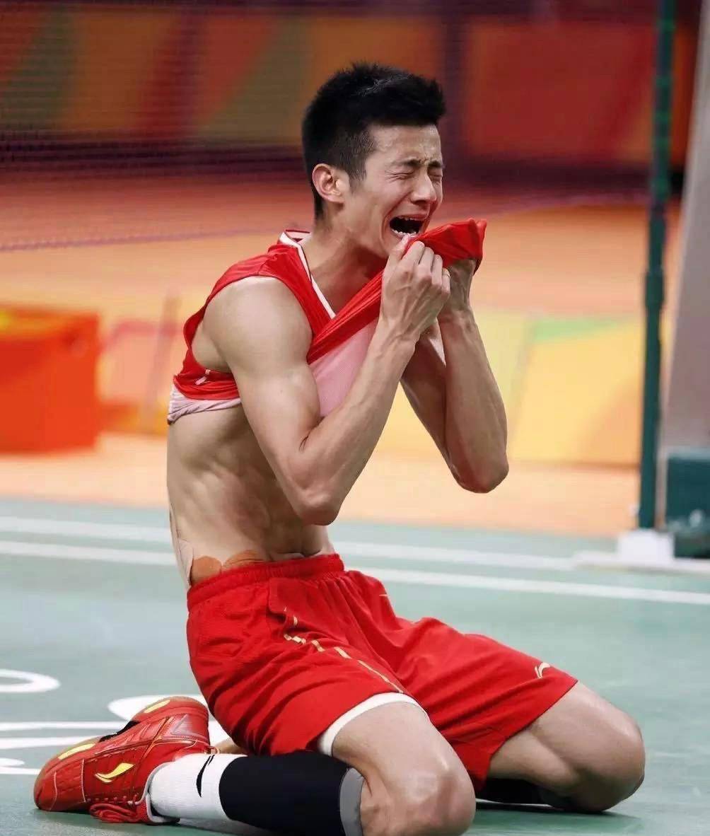 IM体育官网入口-中国羽毛球队轻取马来西亚羽毛球队,谌龙惊艳世界的简单介绍