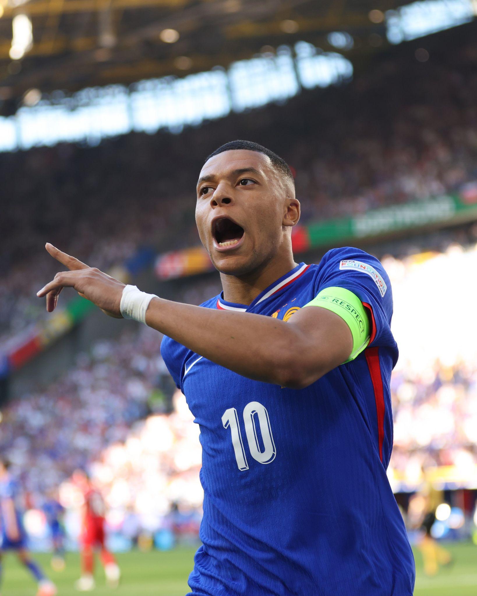 IM Sport-波兰队成功晋级半决赛,斩获胜利