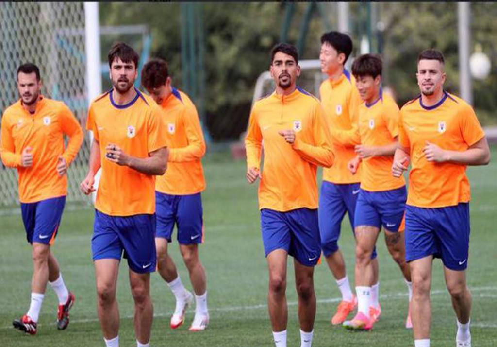 IM体育官网-西班牙联赛再掀转会热潮，球员频频换队的简单介绍