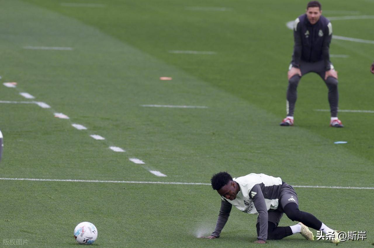 IM体育在线注册-瓦伦西亚连胜,皇家社会遭逢失利的简单介绍