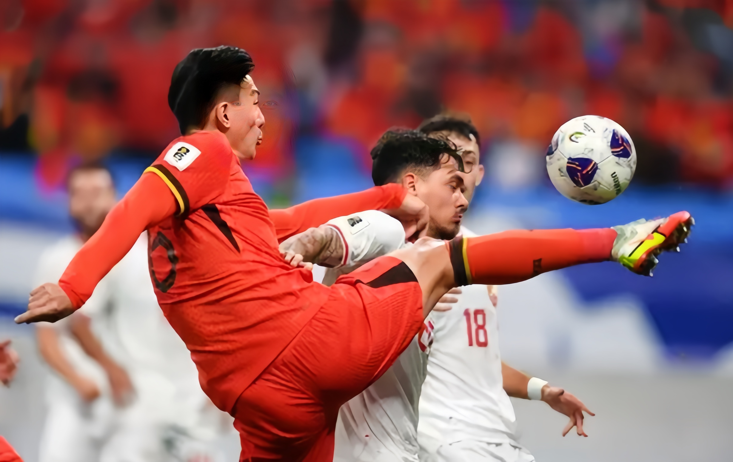 IM体育官网入口-国内顶尖球队携手争夺胜利，场面火爆的简单介绍