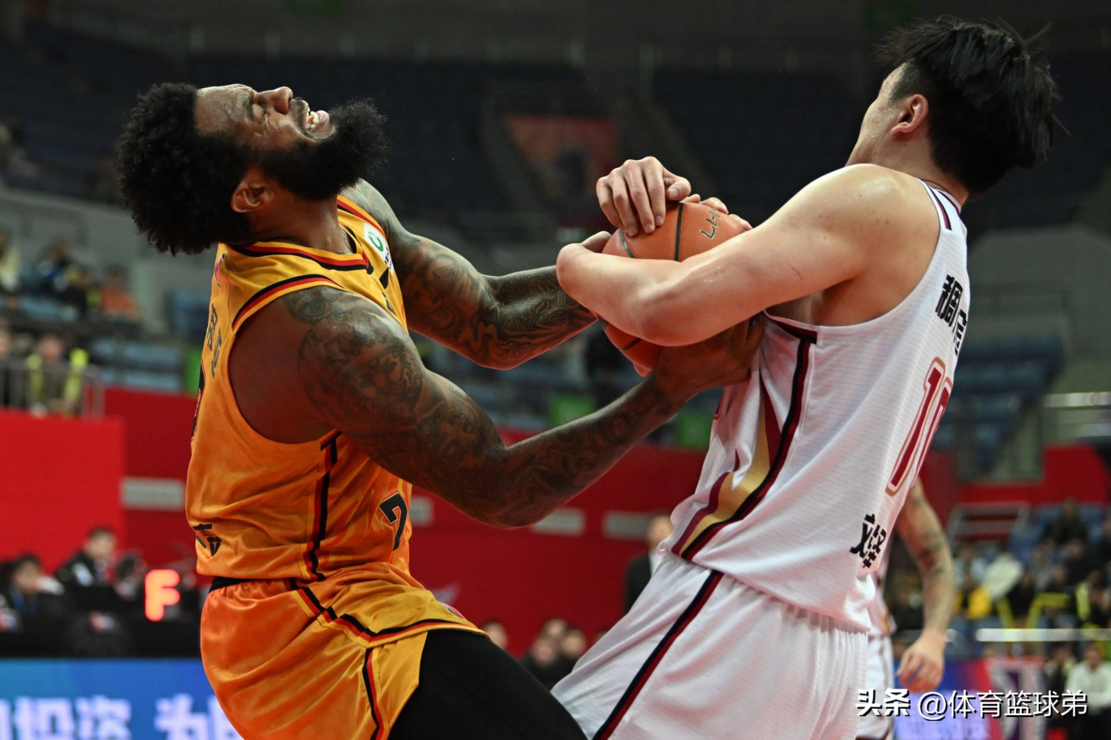 IM体育赛事直播入口-包含强势球队改写历史，山西队有望进入季后赛排行榜前列的词条